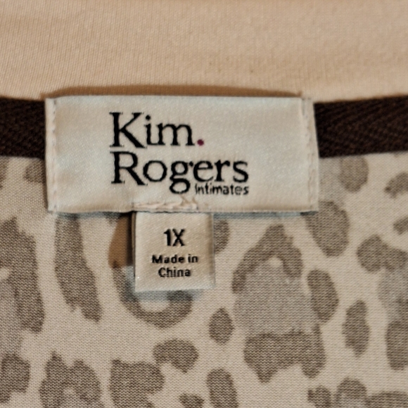 Kim Rogers Intimates Beige and Brown Leopard Print 3/4 Sleeve Nightgown - Picture 2 of 9